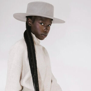 GIGI PIP Dahlia Boater Hat Light Grey